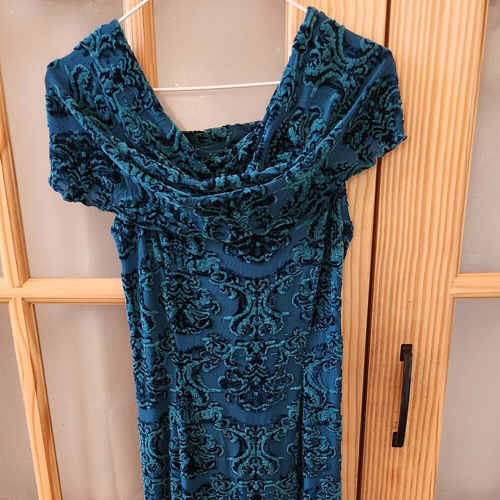 Blue/Green/Aqua Velvet Gown - size 8